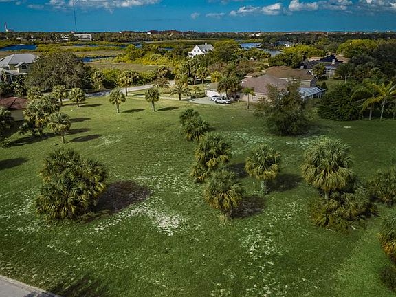 2nd image of 0 Sail Harbor Cir