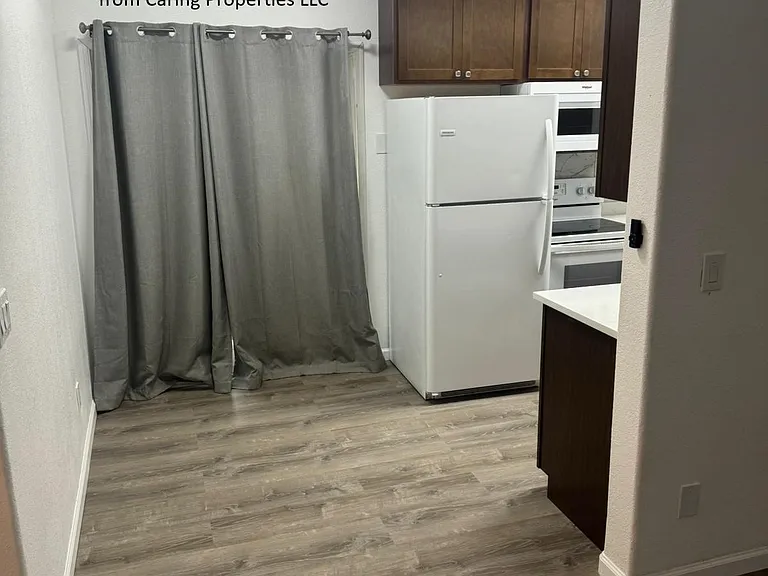 913 E Hedrick Dr #2 — Photo 12