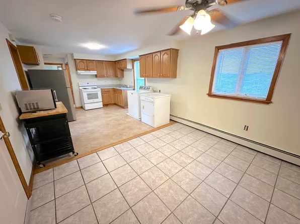 171B Cleaves St #B, Biddeford, ME 04005
