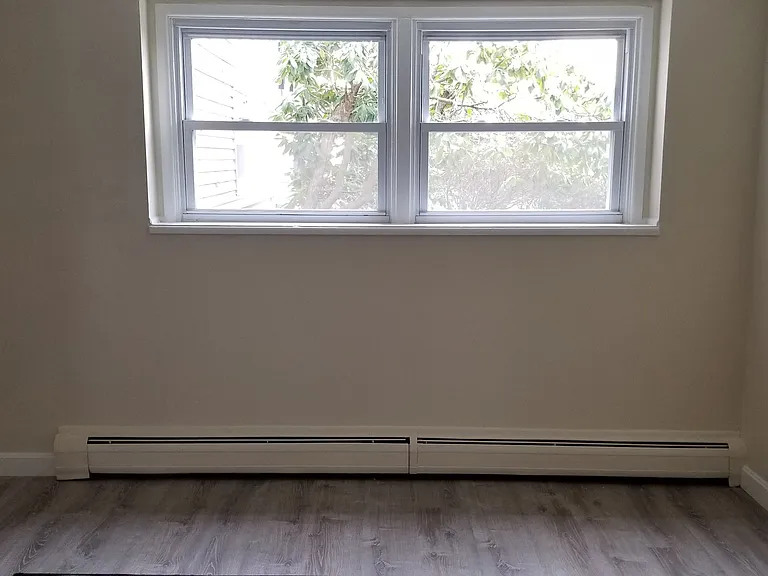 421-427 Prospect St — Photo 12