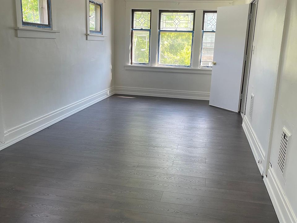 1st image of 112 Schuele Ave APT 2