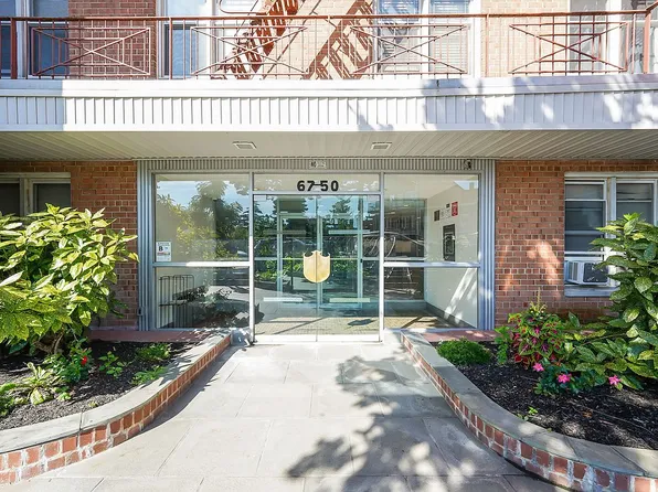 67-50 Thornton Pl Unit 4U, Forest Hills, NY 11375