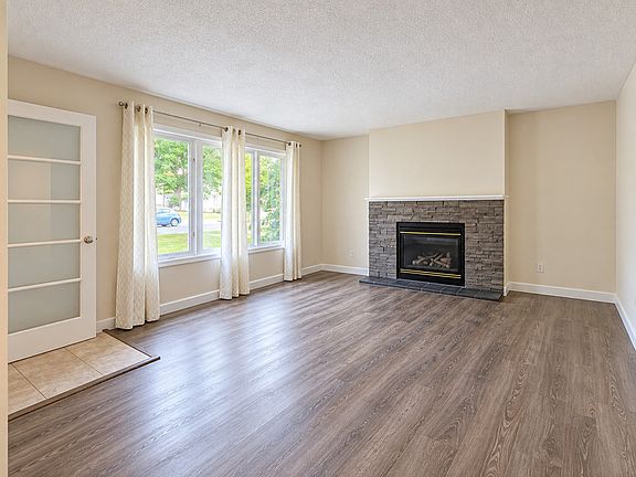 4th image of 8334 79th Ave NW