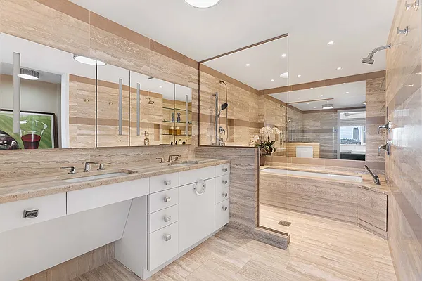 Sold by Compass | media 18
