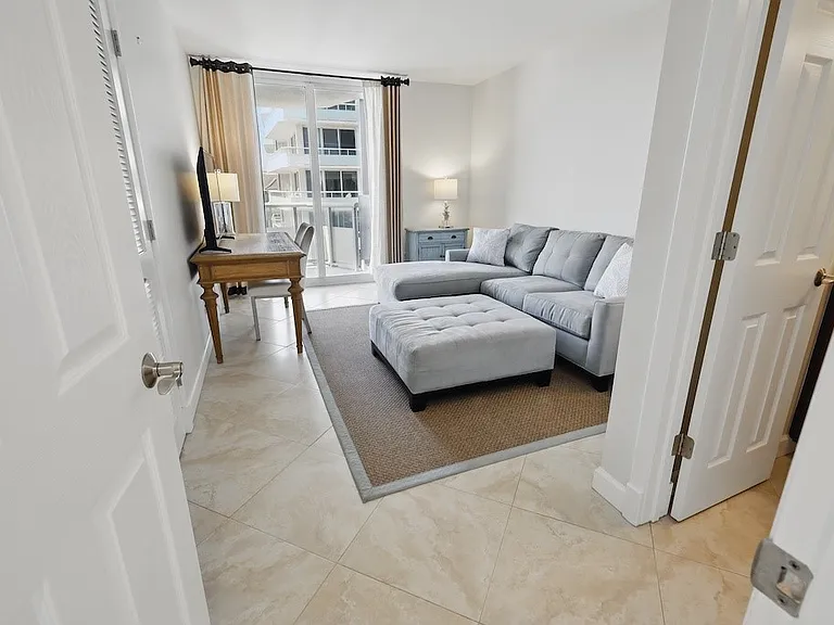3554 Ocean Drive 703S #504N — Photo 16