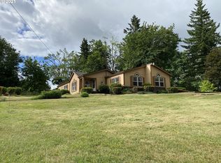 17067 S Holly Ln, Oregon City, OR 97045