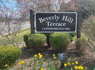 132H Beverly Hills Ter APT H, Woodbridge, NJ 07095