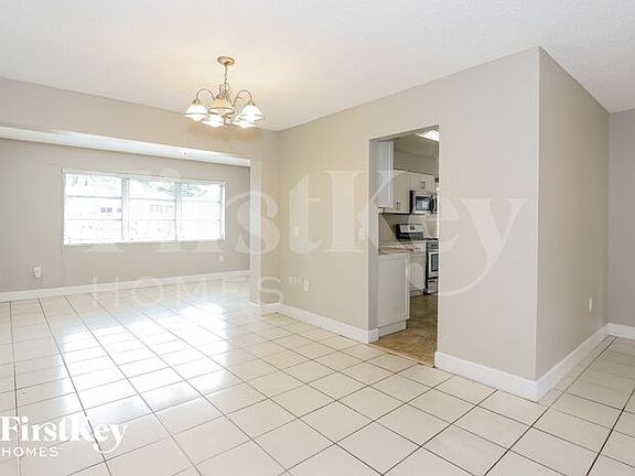 4th image of 3001 Midland Pl