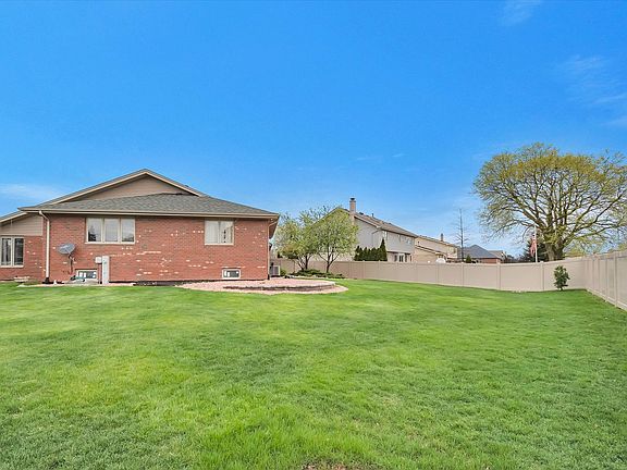 5th image of 7351 194th St