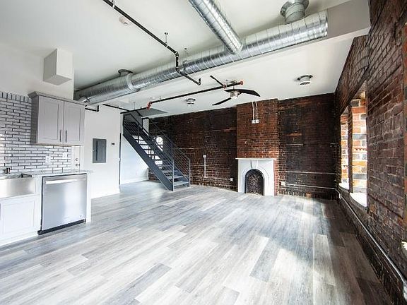 4th image of 490 Pearl St #7