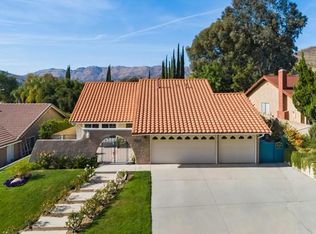 28825 Calabria Dr, Agoura Hills, CA 91301