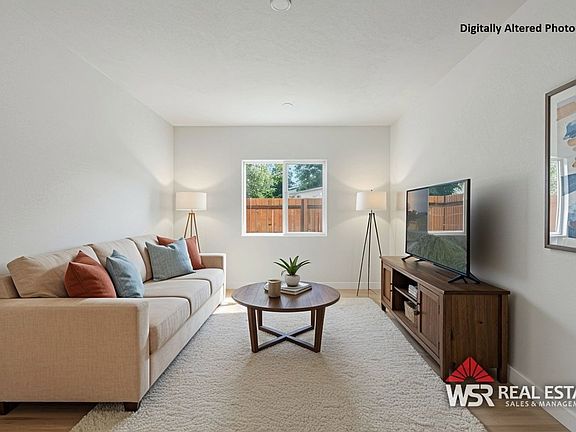 4th image of 3625 Everest Ave #2