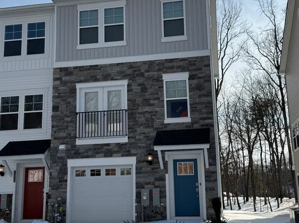 6828 Winterhill Ln, Glen Burnie, MD 21060