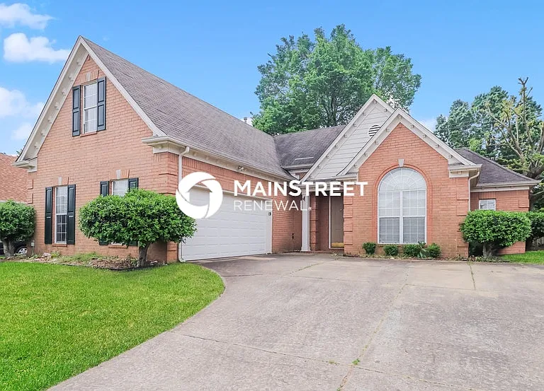 8423 Shady Elm Dr — Photo 1