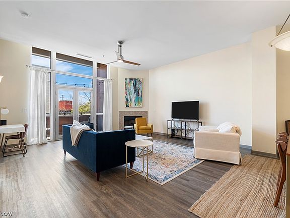 3rd image of 1951 W 26th St APT 211