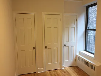 Rented by Metropolis Real Estate of Manhattan