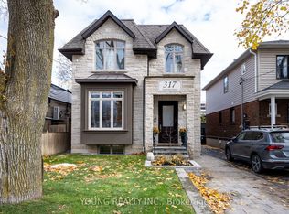 317 Sutherland Dr, Toronto, ON M4G1J6