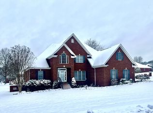 240 Wellsbrook Cir, Fayetteville, TN 37334