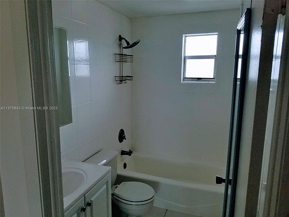 2nd image of 1777 Michigan Ave APT 207