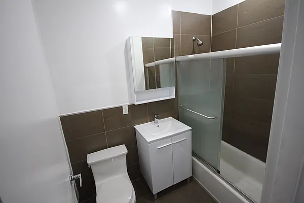 Rented by Nooklyn NYC LLC | media 26