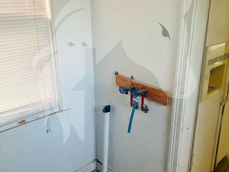 204 E Ponca St — Photo 7