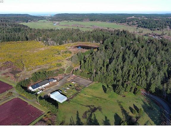 5th image of Cranberry Farm