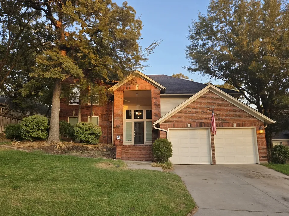 2505 Timber Crest Ln