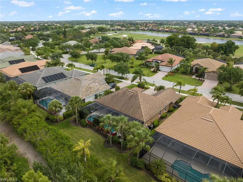 3 bed, 2.5 bath, 2028 sqft, $10,000 — Photo 3