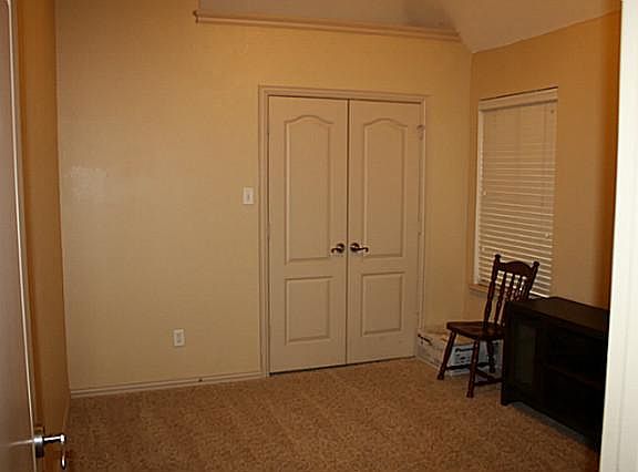 4th image of 629 Palo Duro Dr