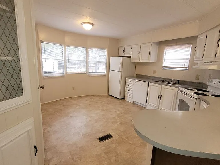 1754 Pine Valley Farm Rd — Photo 2