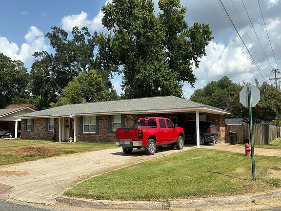 2nd image of 301 Holly St