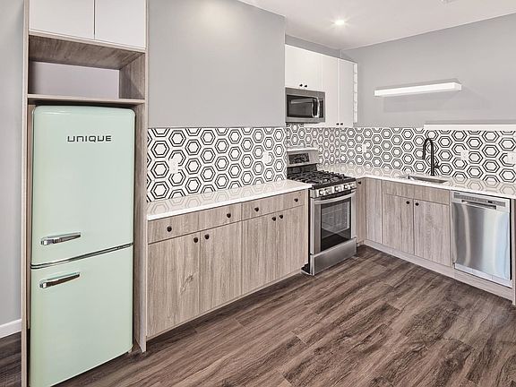 2nd image of 445 Liberty Ave #2