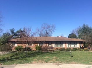 10135 Zenith Ct, Saint Louis, MO