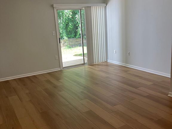 2nd image of 7665 Petrea Ln