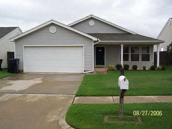 1st image of 1001 E Edinburg Dr