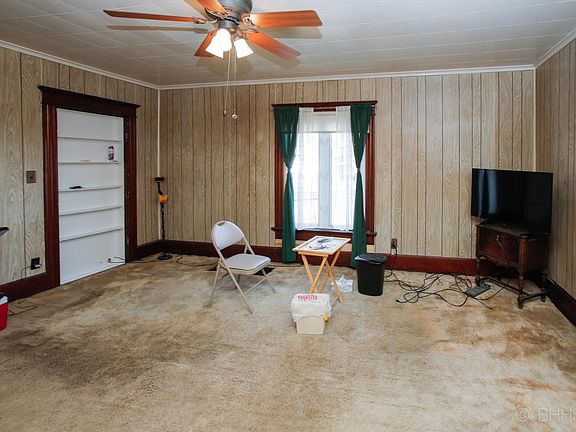10925 north ave-105