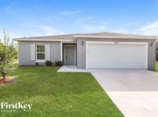 3911 SW McIntyre St, Port Saint Lucie, FL 34953