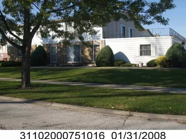 19321 Oakwood Ave, Country Club Hills, IL 60478