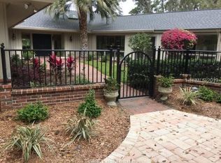 13 Twin Pines Ct, Hilton Head Island, SC 29928