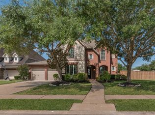 5530 Green Meadow Ct, League City, TX 77573
