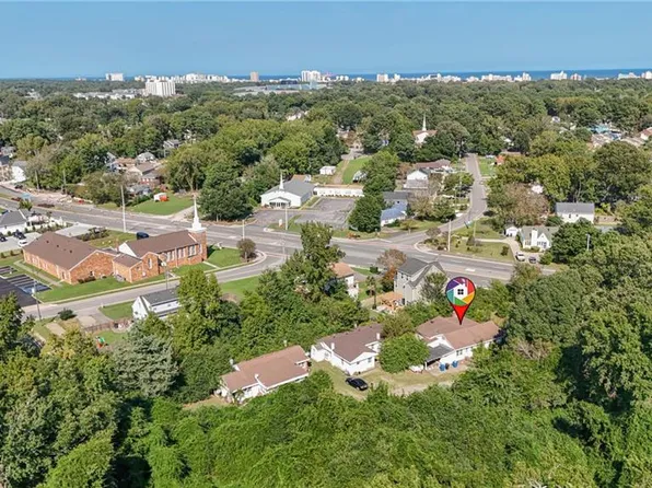 213 S Birdneck Rd, Virginia Beach, VA 23451