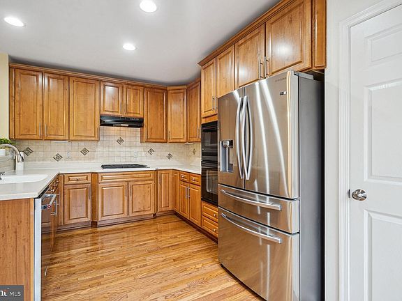5th image of 3390 Wilton Crest Ct