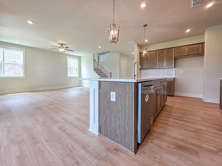 663 Dugout Dr — Photo 15