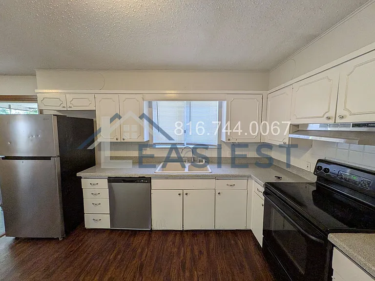 8650 E 109th St — Photo 9