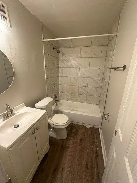 Studio, 1.0 bath, $850 — Photo 3