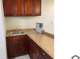 1300 Congress St SE #8, Washington, DC 20032