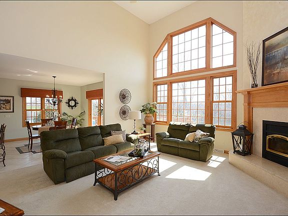 4th image of W215 County Road B