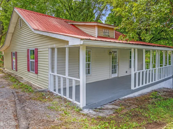 5728 N Broadway St, Knoxville, TN 37918