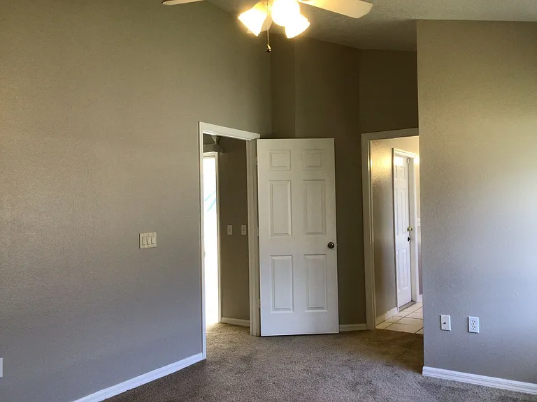 509 Hillcrest Dr — Photo 7