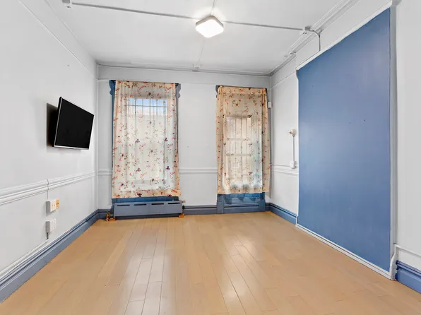 105 Thompson St APT 14, Manhattan, NY 10012